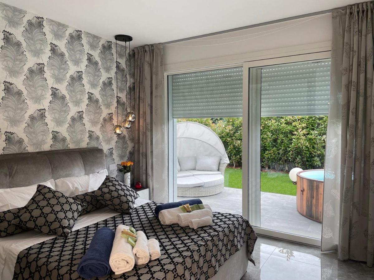 Villa Karolina Desenzano del Garda Exterior photo